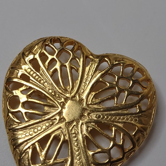 Large Metal Gold Tone Heart Brooch - Picture 8 of 16